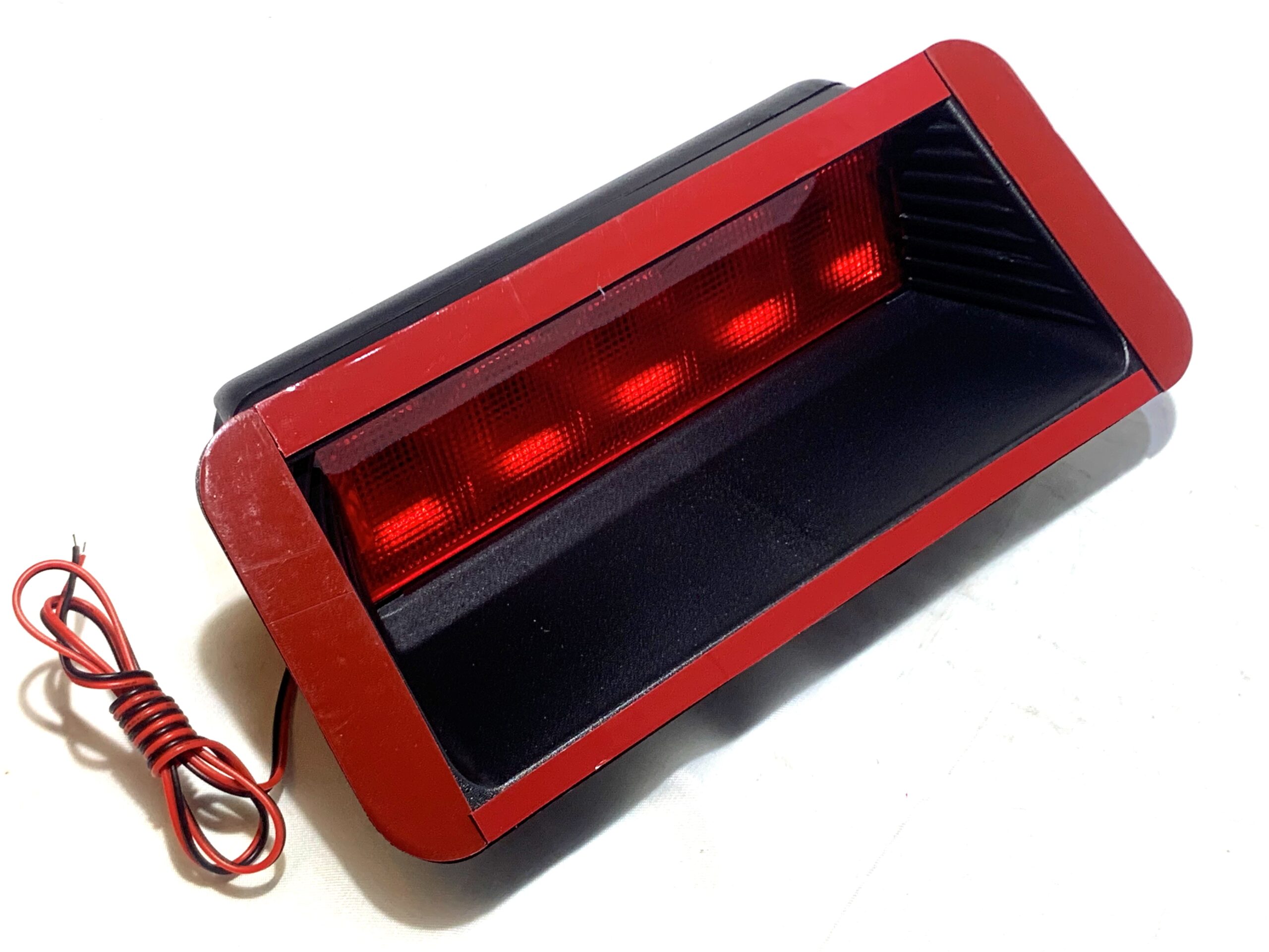 Foco Luz Led Auxiliar Freno Luneta Trasera 18cmx8cm Autoadhesiva 12v - Imagen 3