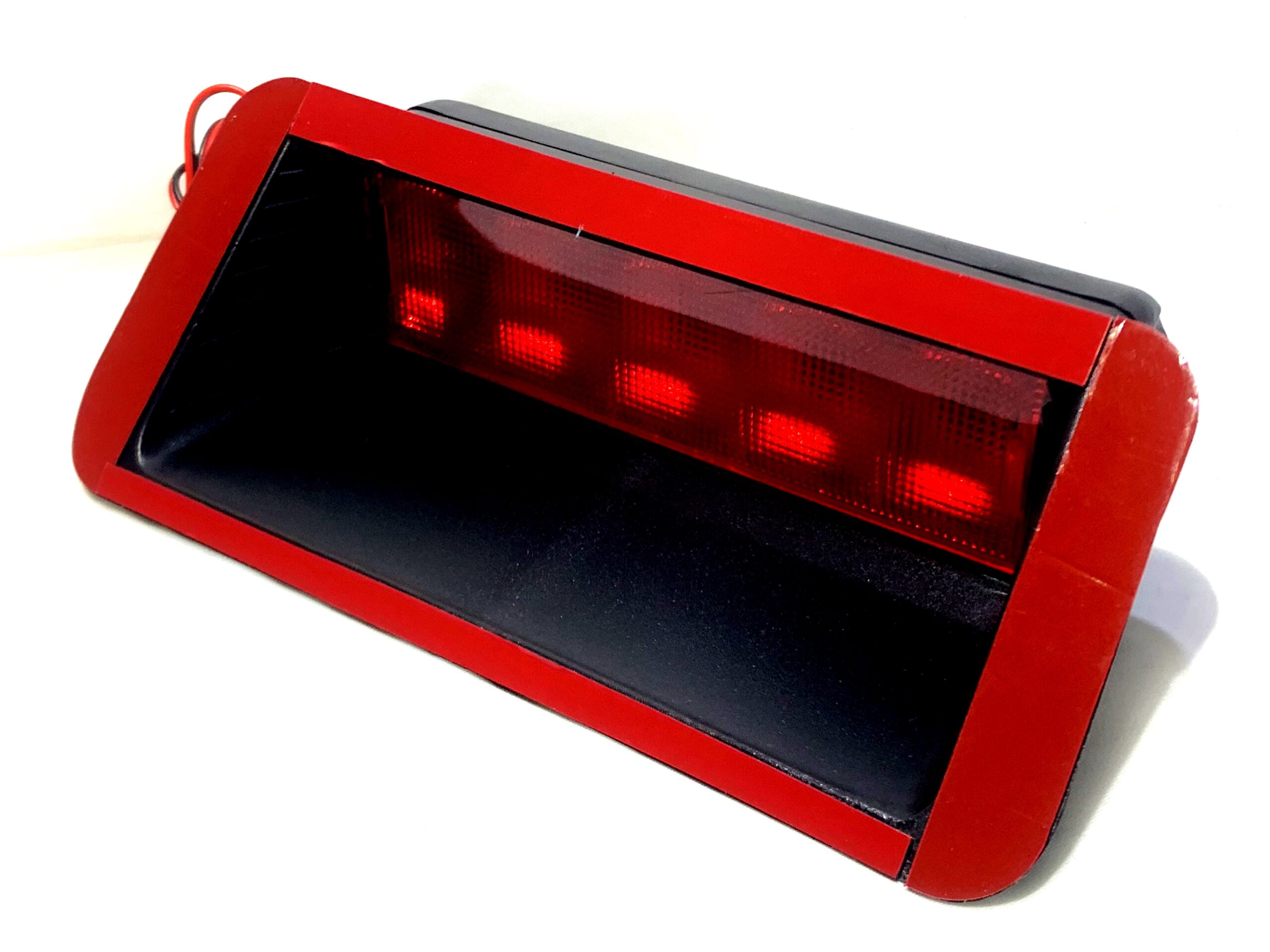 Foco Luz Led Auxiliar Freno Luneta Trasera 18cmx8cm Autoadhesiva 12v