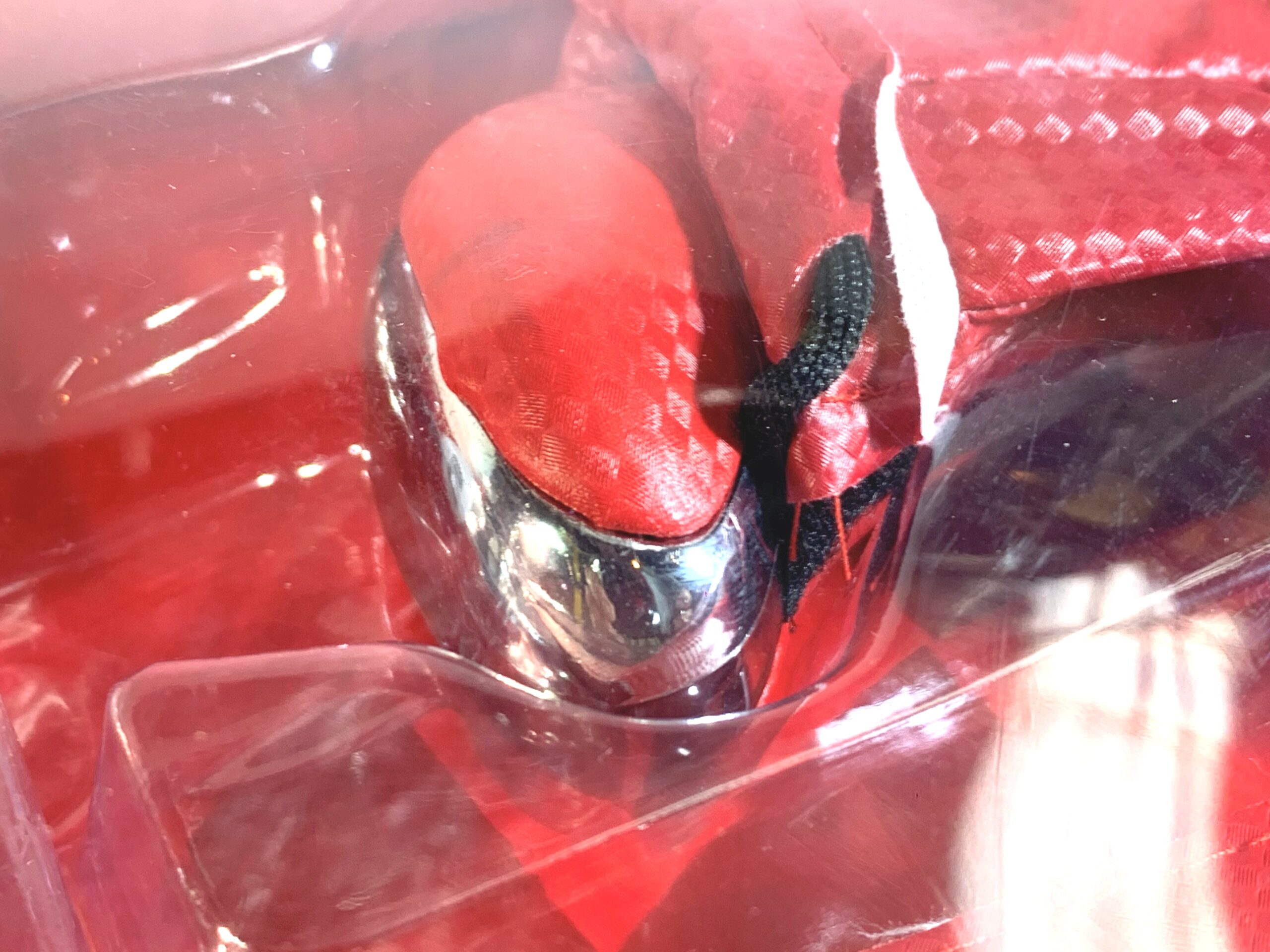Kit Tuning Cubre Volante / Protectores Pectorales / Palanca Cambios / Cofia/ Cargador / Porta Celular - Mod.81005 - Imagen 10