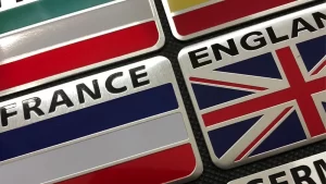 Sticker Emblema Insignia Autoadhesiva Aluminio Banderas Países 5cmx8cm Automóvil/Hogar
