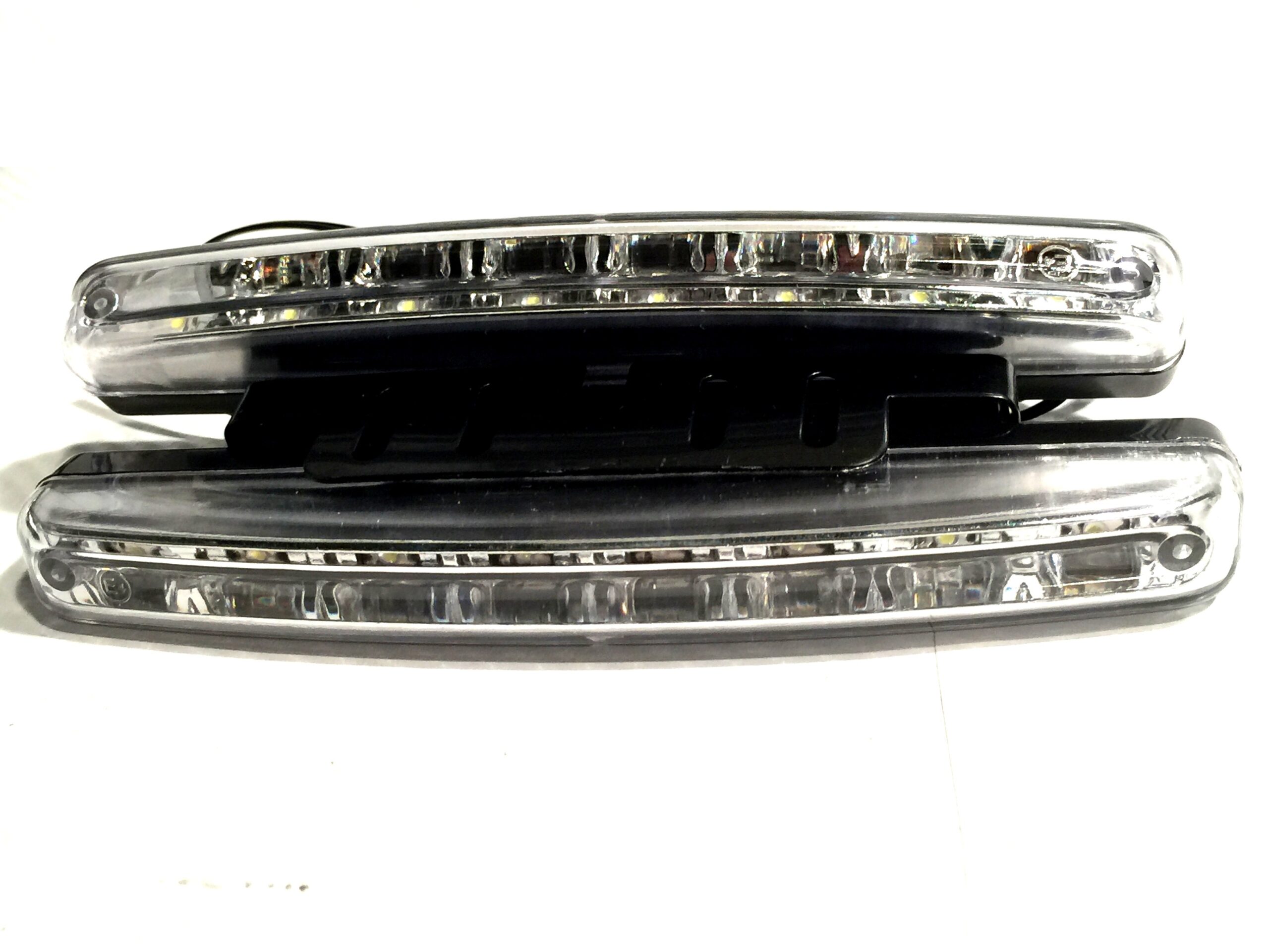 Foco Led Luz Día Caminero 8 Leds 15w - 12v Automóvil / Moto x Par