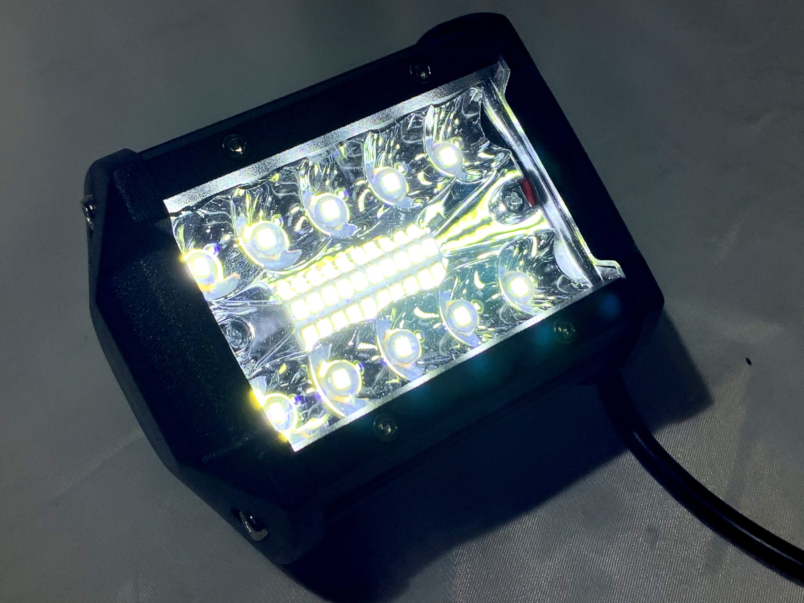 Foco Led Luz Día Caminero 10+10 Leds 12v-60w Power Light 10cmx7cm Automóvil / Moto Mod.1129 x Unidad - Imagen 5