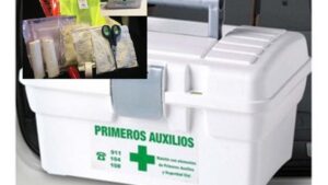 Botiquín Caja Plástico Completo P/Automóvil Ley 19061 (El Mejor del Mercado)