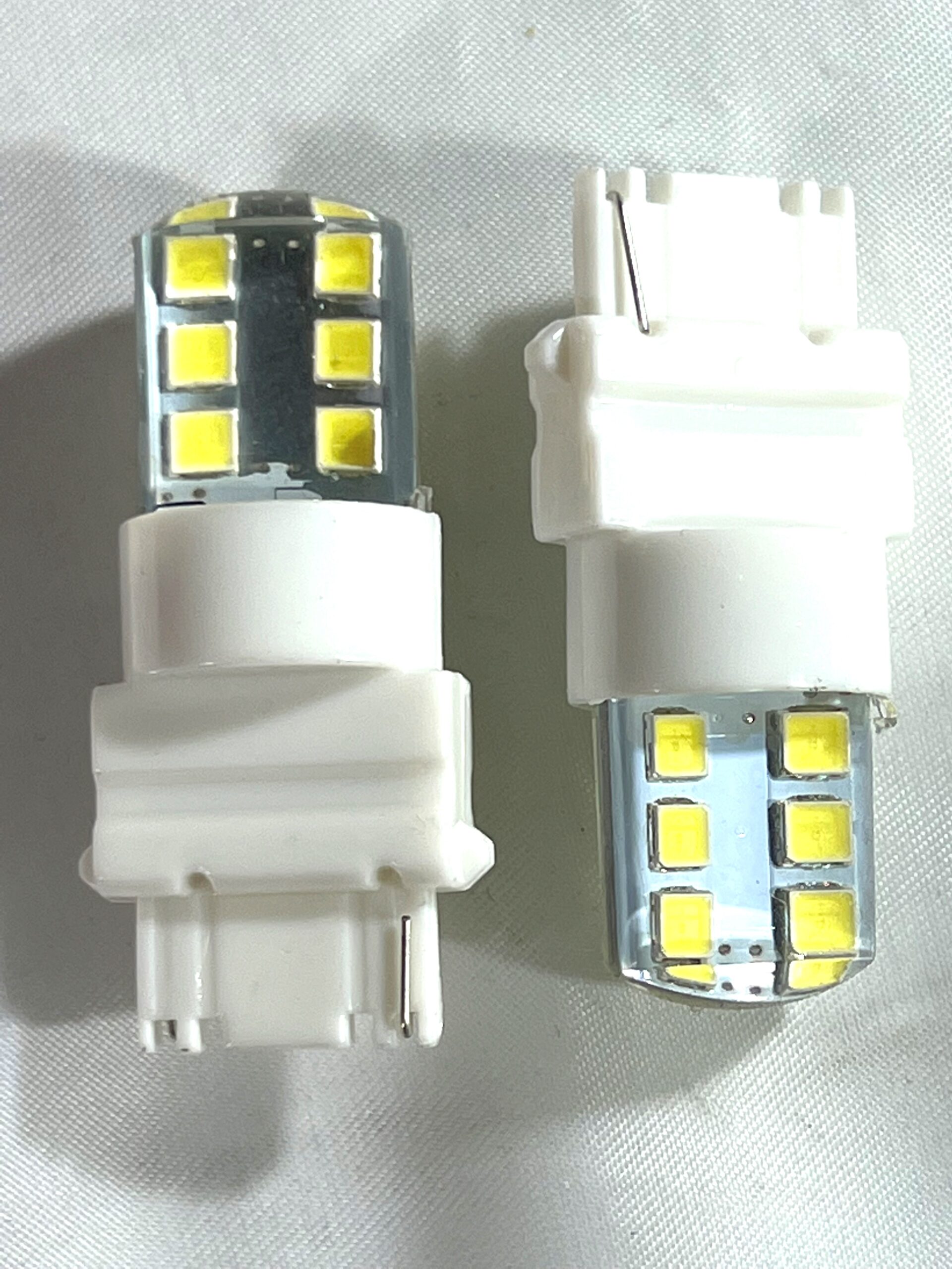 Lamparas T20/3156 1 Polo - 12 Leds 12v Gel Blanca Ultra Potente P/ Automóviles x Par - Imagen 3