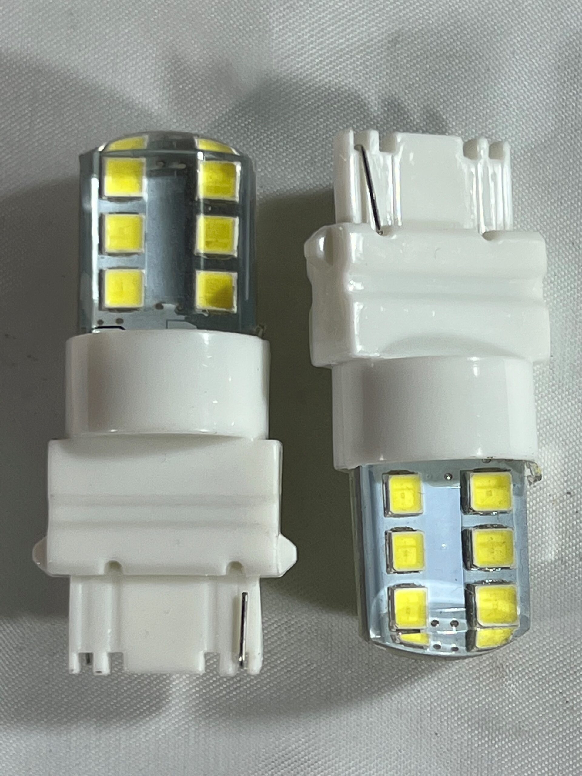 Lamparas T20/3156 1 Polo - 12 Leds 12v Gel Blanca Ultra Potente P/ Automóviles x Par - Imagen 4