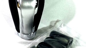 Palanca Cambios Universal Metal Deportiva Negra & Plateada C/Adaptadores P/5 Velocidades Mod.XS0737 Silver