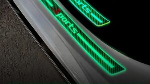 Protectores Pisaderas Zócalos Automóvil Autoadhesivas SPORTS / Fluoercente / Juego x4 Delanteros & Traseros - Mod.109