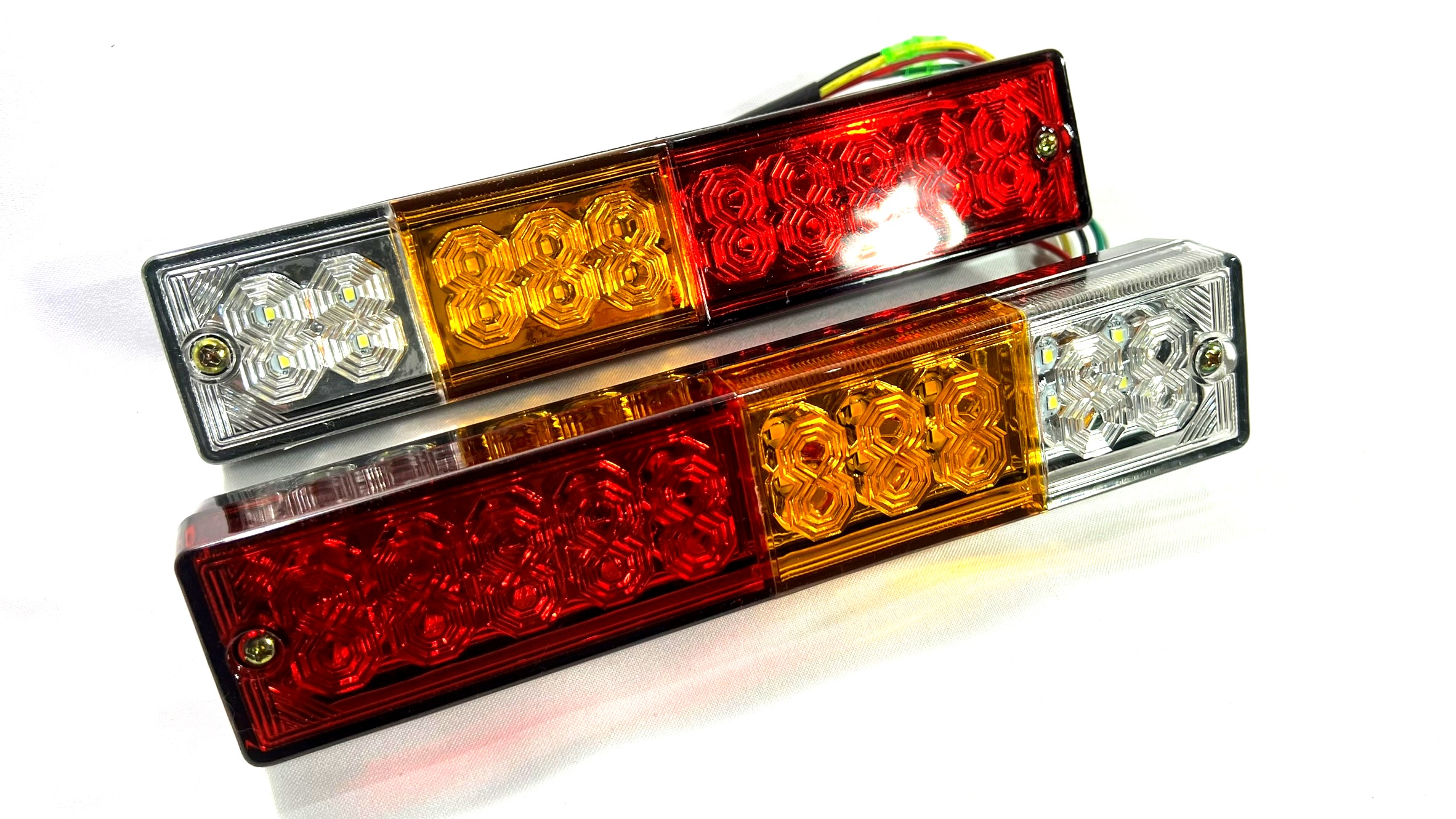 Faroles Leds Traseros Trailers Camion 10-30v Luces : Posición / Freno / Señalero / Marcha Atrás - 24cmx5cm Juego x2 - Mod.081