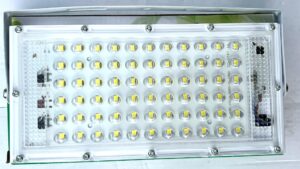 Foco Obra Led 50w-66 Leds Luz Fría - 6500k - 220v x Unidad Económico Mod.3968