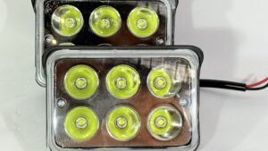 Foco Led Luz Día Caminero 6 Leds 60w / Rectangular / Automóvil - Moto / 7.5cmx11cm  / Caja x Par - Mod.5681