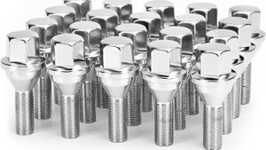Tornillo Cromado P/Llantas Automoviles Cromada Pase 12mmx1.50 / 5cm /Llave 19mm / Unidad - Mod.B003